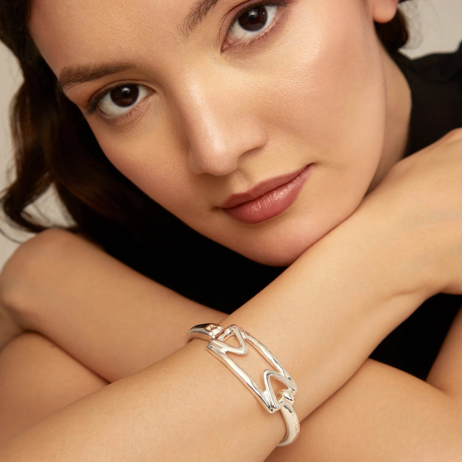 STAND OUT BRACELET - Image 4